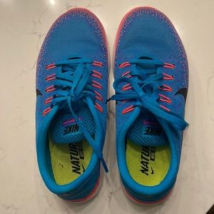 Nike free rn distance